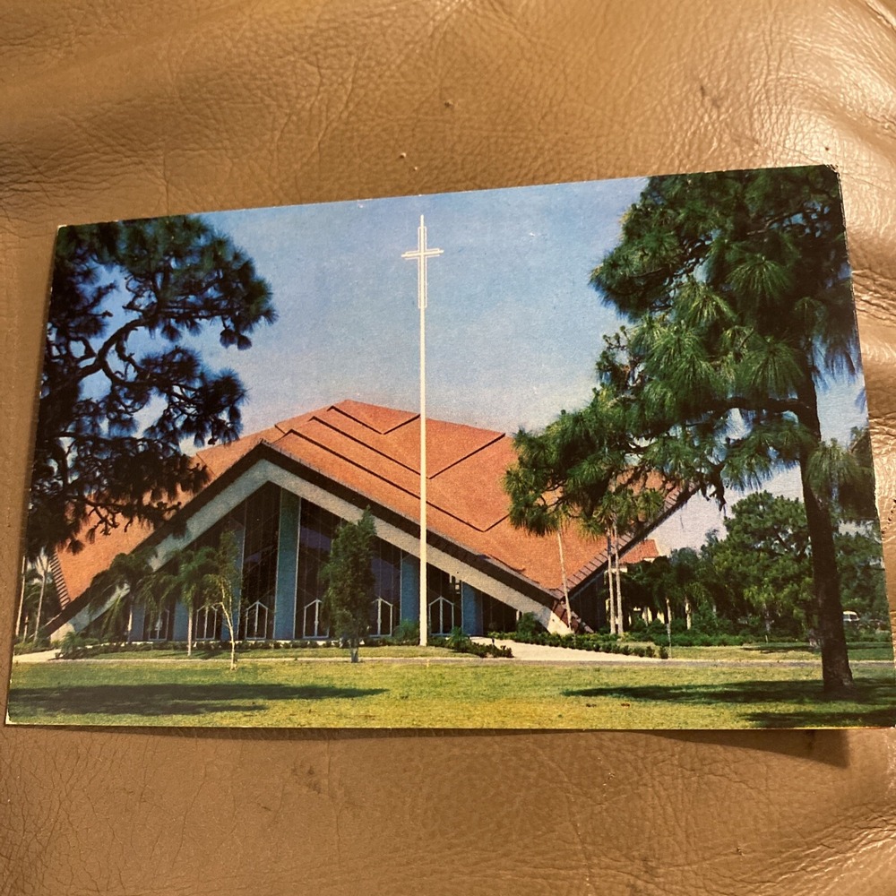 Vintage Pasadena, Community Church Saint Petersburg FL Postcard Unposted‎